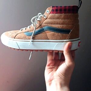 Vans off the wall size 7